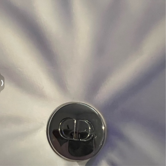 Dior Makeup Bag - Picture 6 of 9